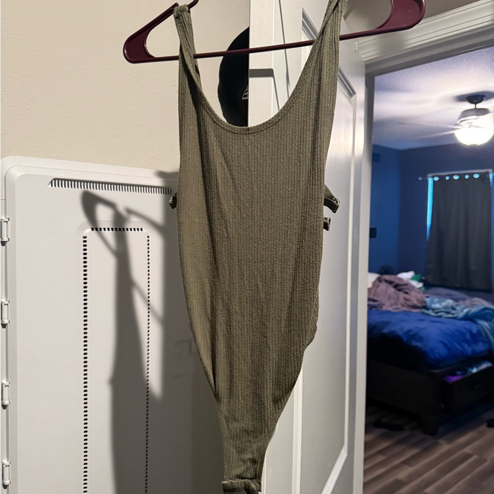 Bozzolo Sage Ribbed Top